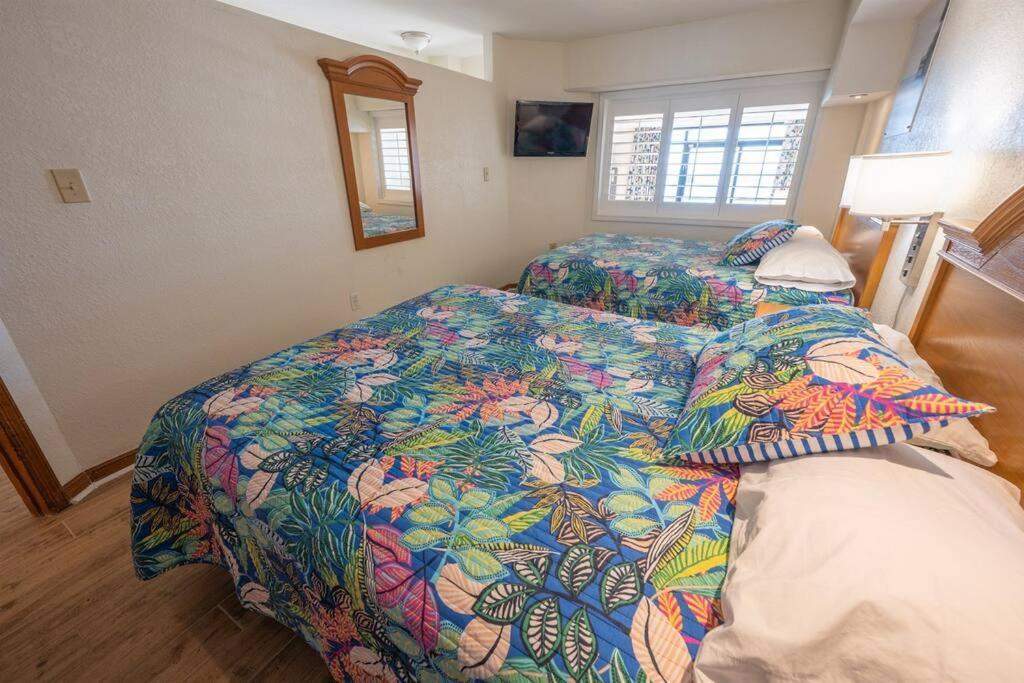New Remodeled Direct Oceanfront Views Beach Cove Миртъл Бийч Екстериор снимка